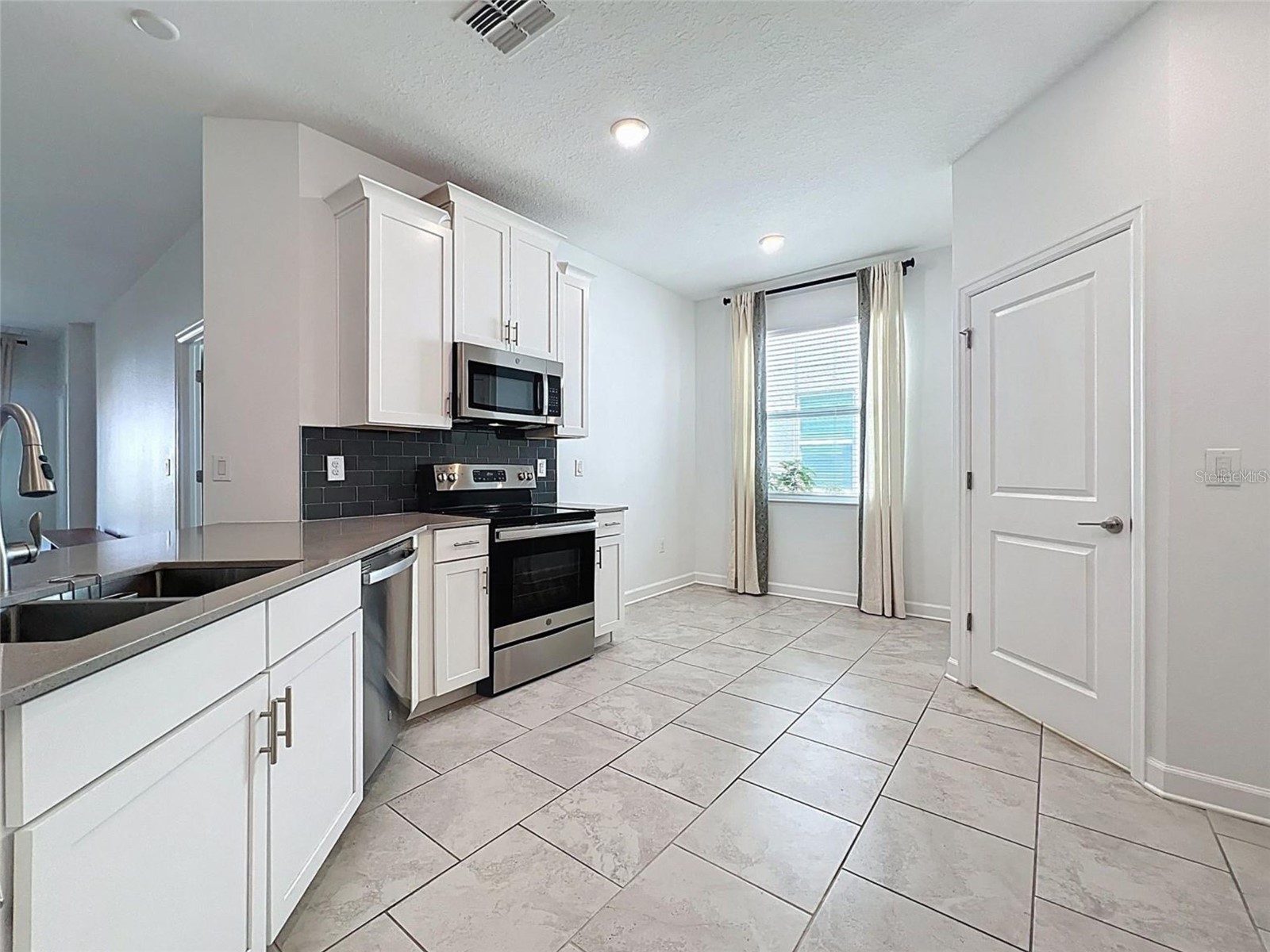 195 Preston Ave Davenport FL 33837 S5135531 image5