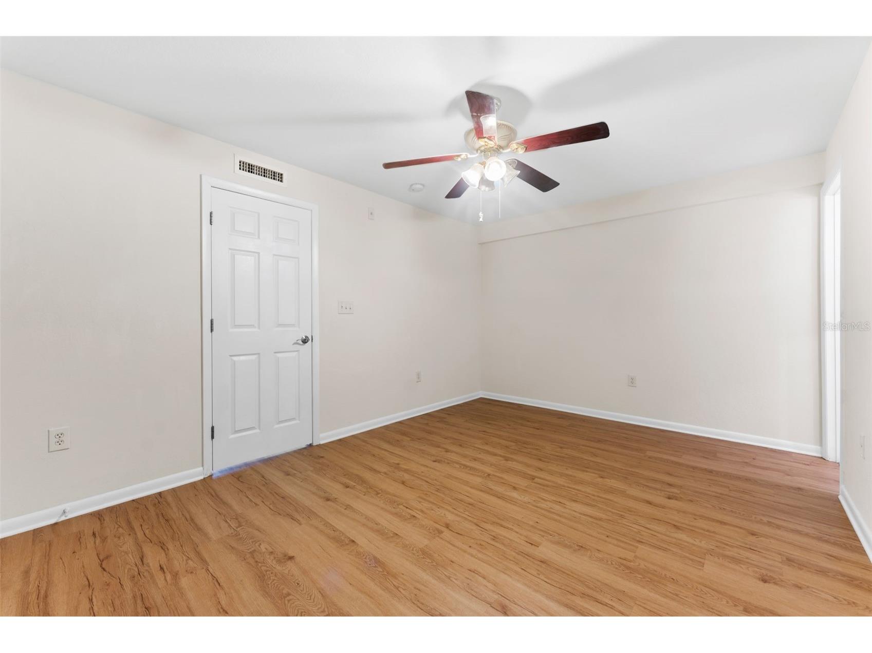 1950 59th Avenue N #114 Saint Petersburg FL 33714 TB8491330 image18