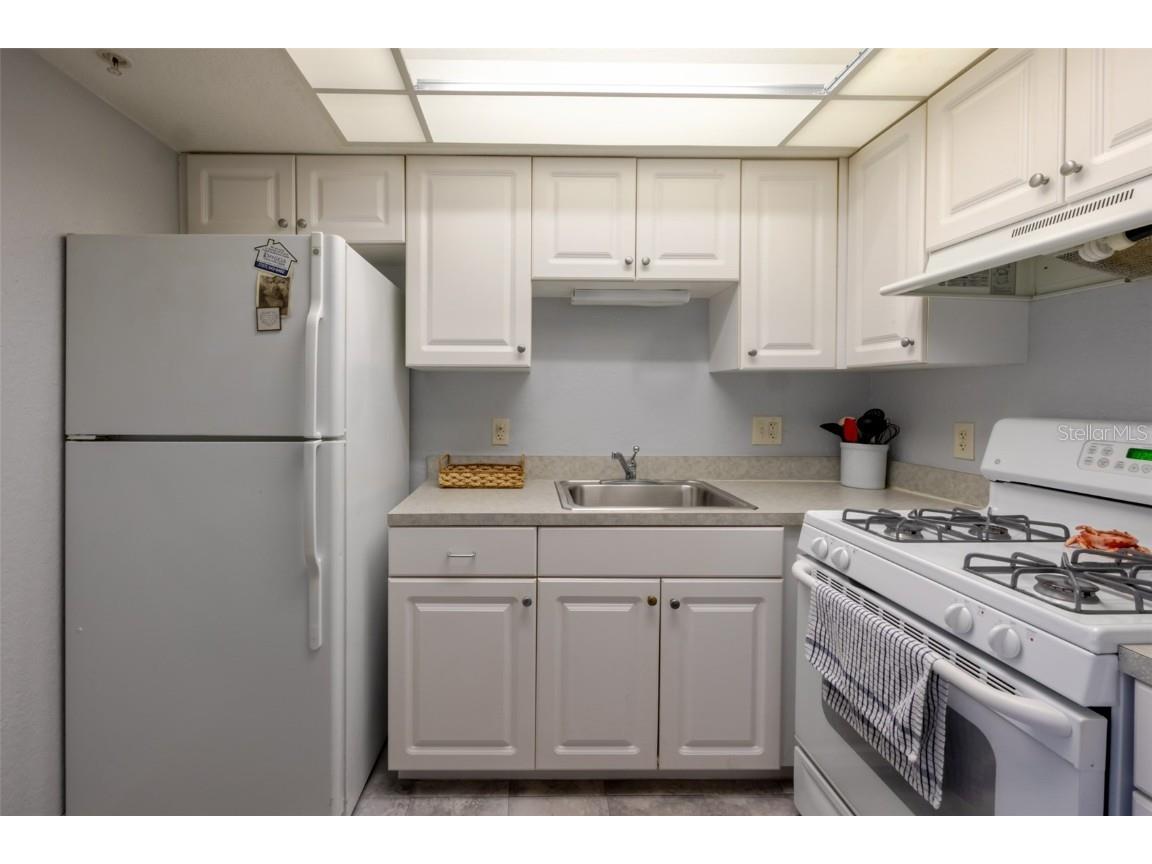 1950 59th Avenue N #208 Saint Petersburg FL 33714 TB8376370 image12