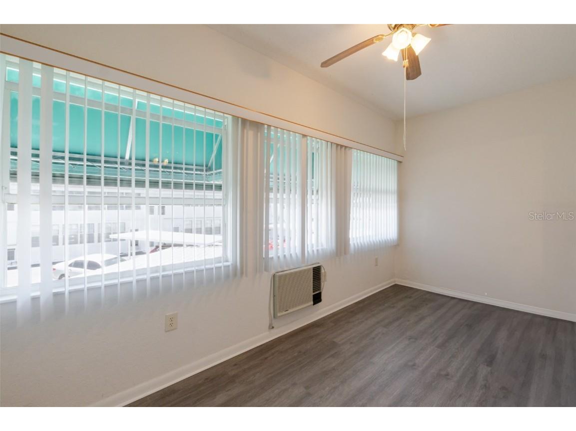 1950 59th Avenue N #208 Saint Petersburg FL 33714 TB8376370 image18