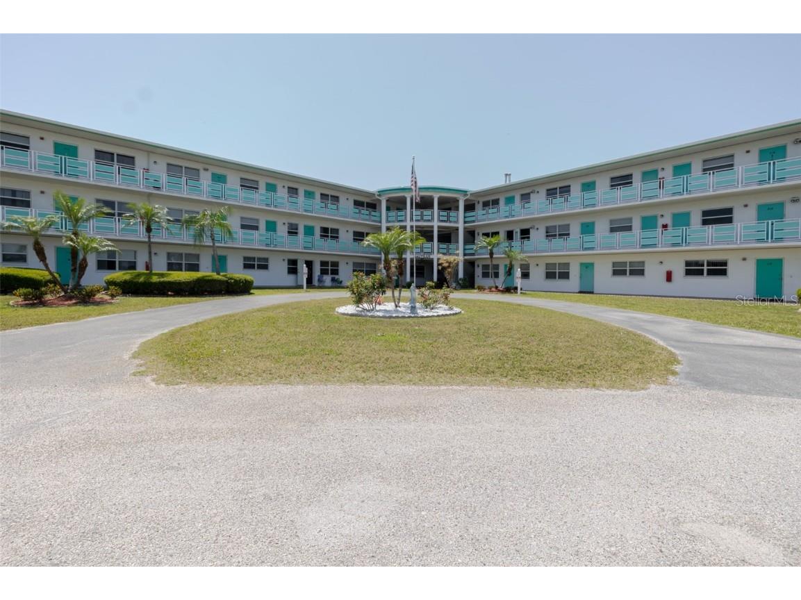 1950 59th Avenue N #208 Saint Petersburg FL 33714 TB8376370 image2