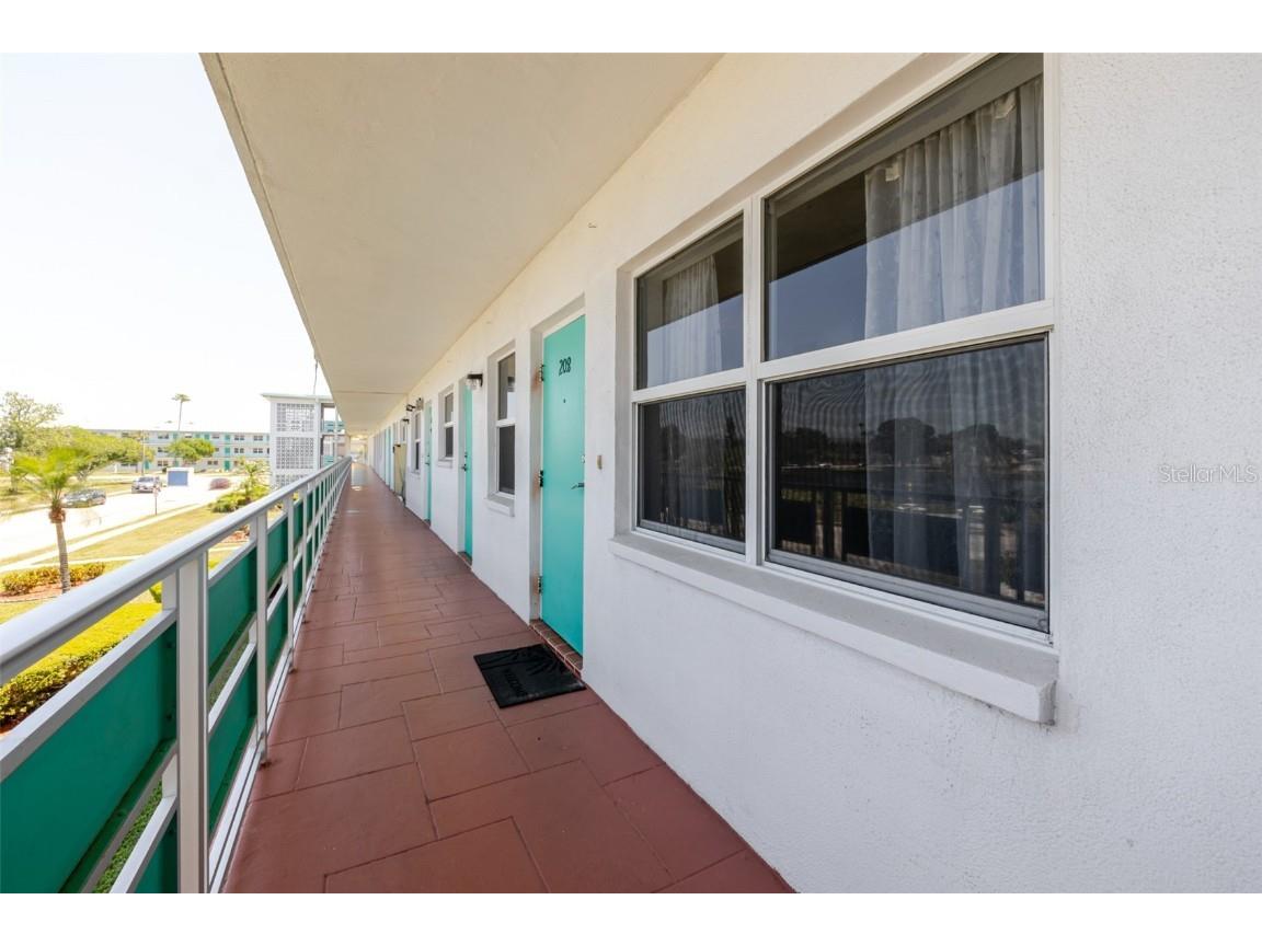 1950 59th Avenue N #208 Saint Petersburg FL 33714 TB8376370 image3