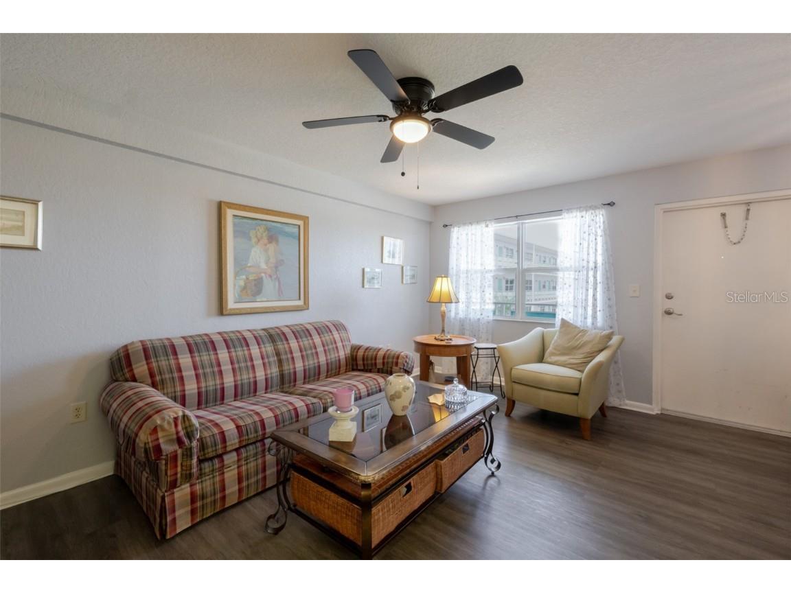 1950 59th Avenue N #208 Saint Petersburg FL 33714 TB8376370 image6