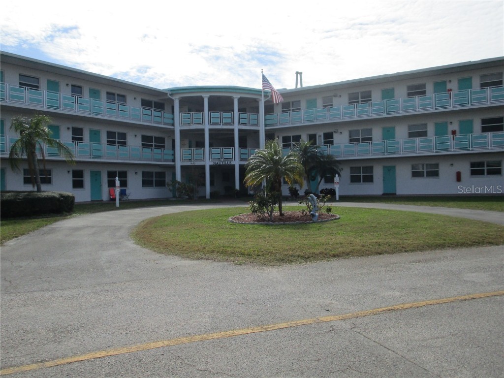 1950 59th Avenue N #212 Saint Petersburg FL 33714 - UATAN TB8354693 image1