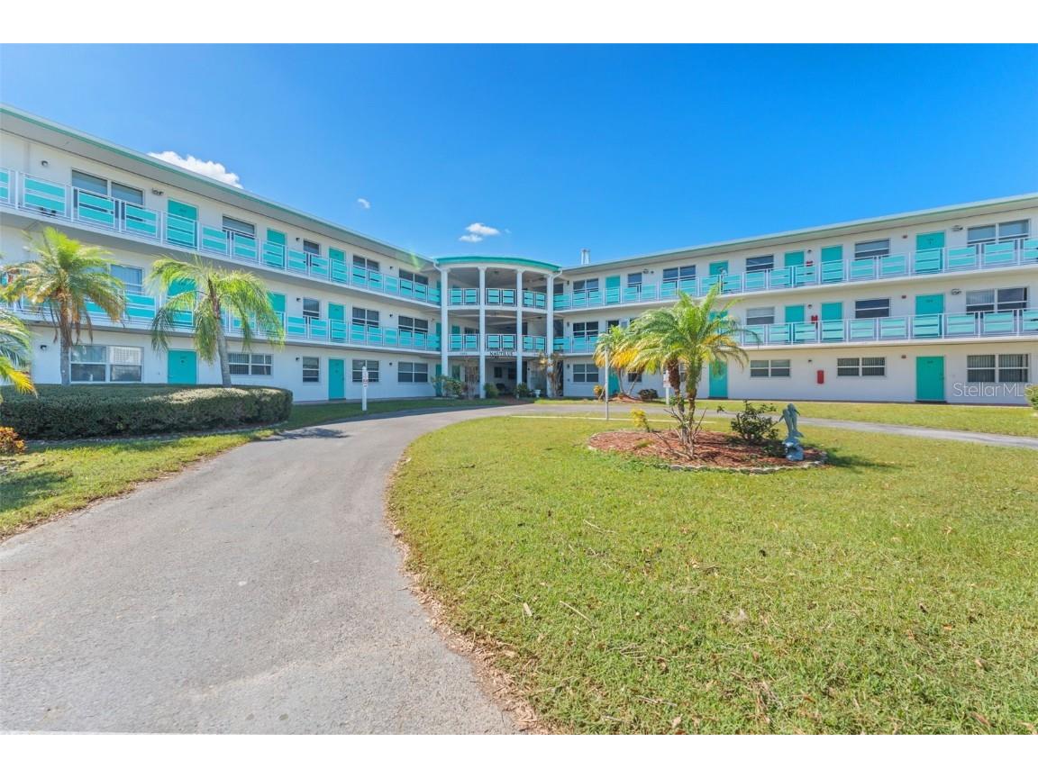 1950 59th Avenue N #318 Saint Petersburg FL 33714 TB8314249 image1