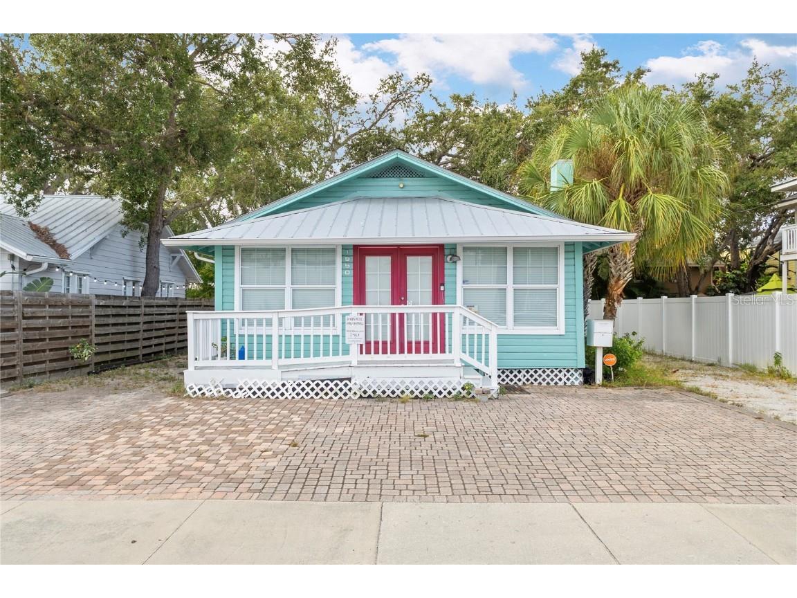 1950 Adams Lane Sarasota FL 34236 A4664827 image1