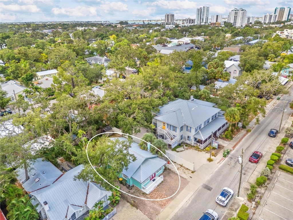 1950 Adams Lane Sarasota FL 34236 A4664827 image17