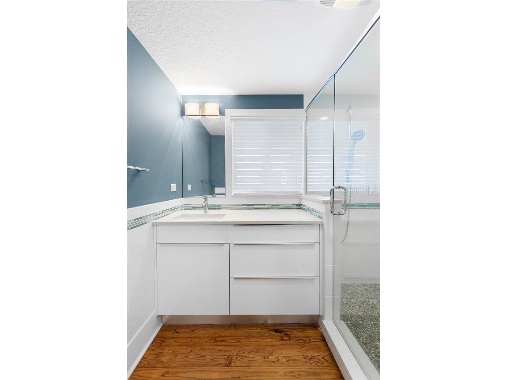 1950 Adams Lane Sarasota FL 34236 A4664827 image5