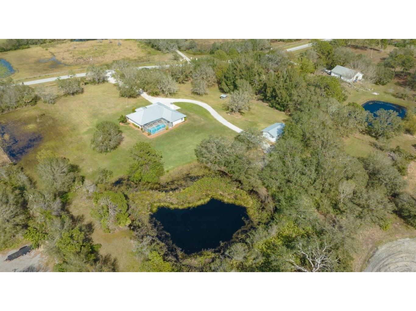 1950 Bern Creek Loop Sarasota FL 34240 A4669098 image12