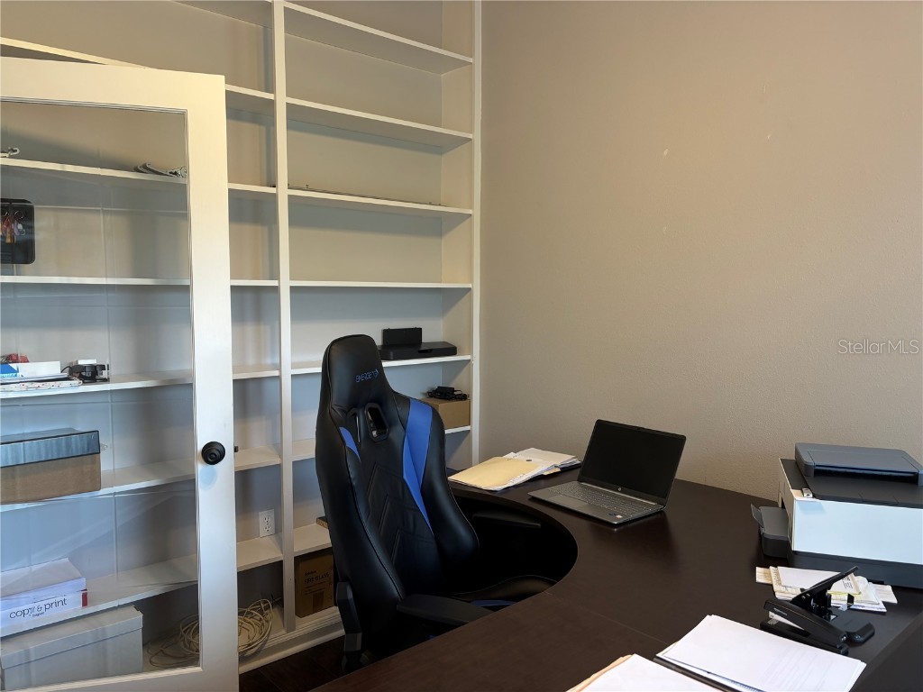 1950 Bern Creek Loop Sarasota FL 34240 A4669098 image23