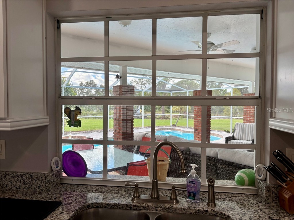 1950 Bern Creek Loop Sarasota FL 34240 A4669098 image31