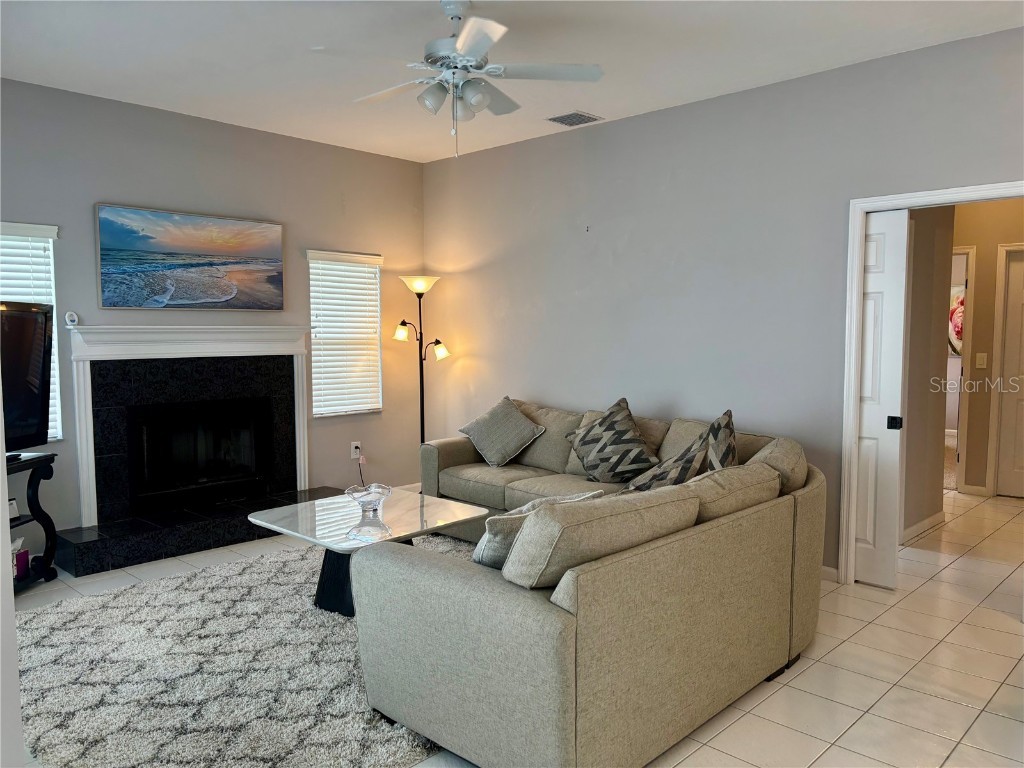 1950 Bern Creek Loop Sarasota FL 34240 A4669098 image35