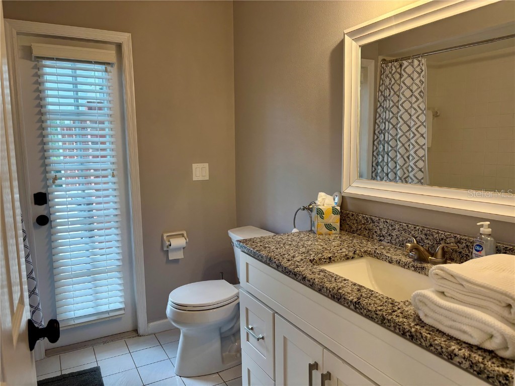 1950 Bern Creek Loop Sarasota FL 34240 A4669098 image41