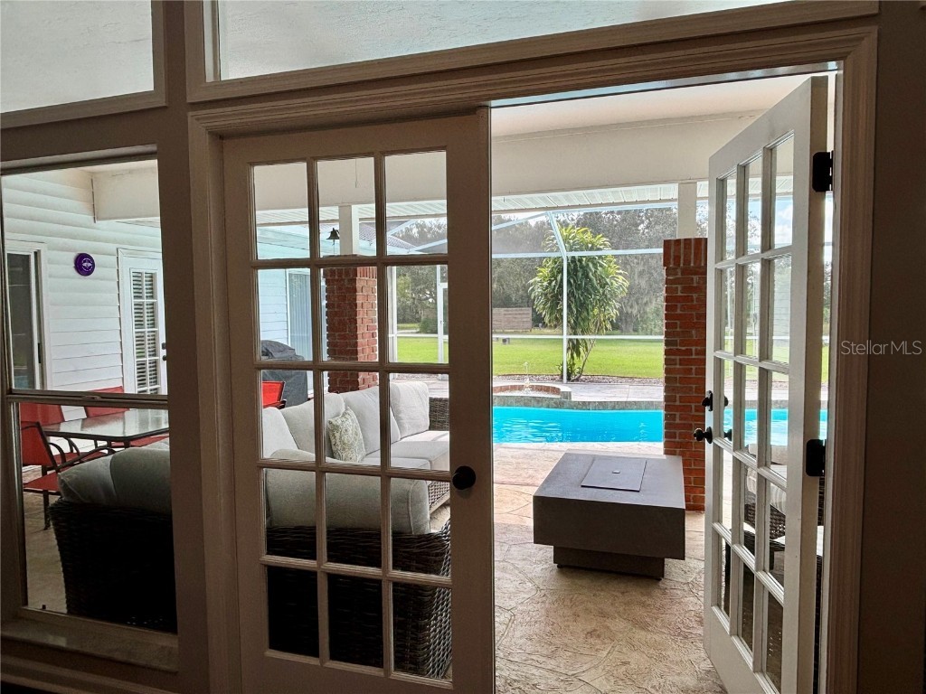 1950 Bern Creek Loop Sarasota FL 34240 A4669098 image47