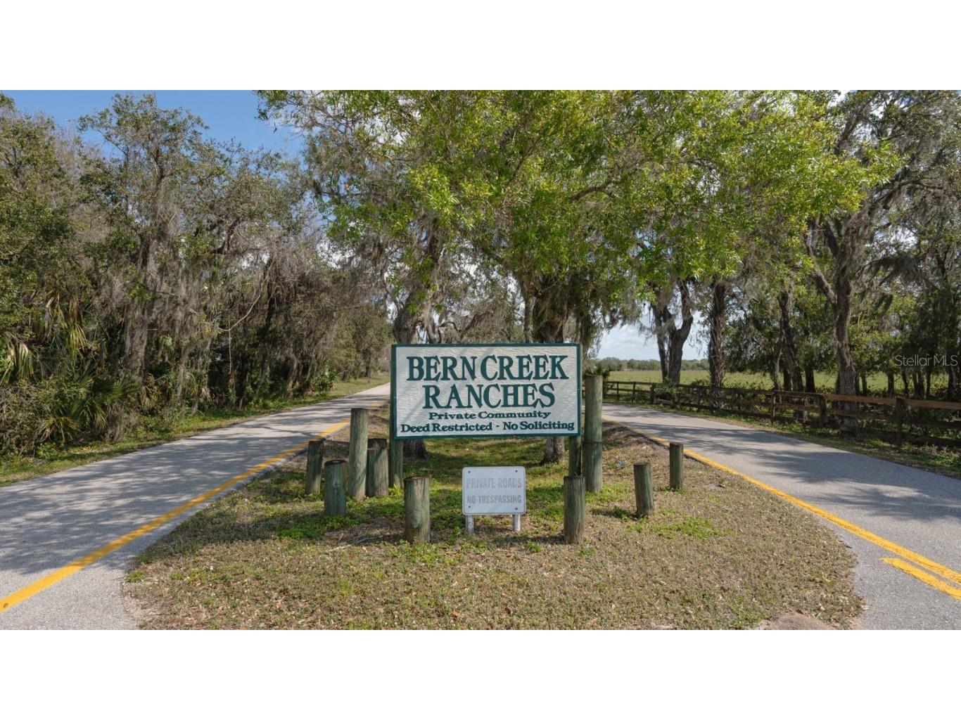 1950 Bern Creek Loop Sarasota FL 34240 A4669098 image5