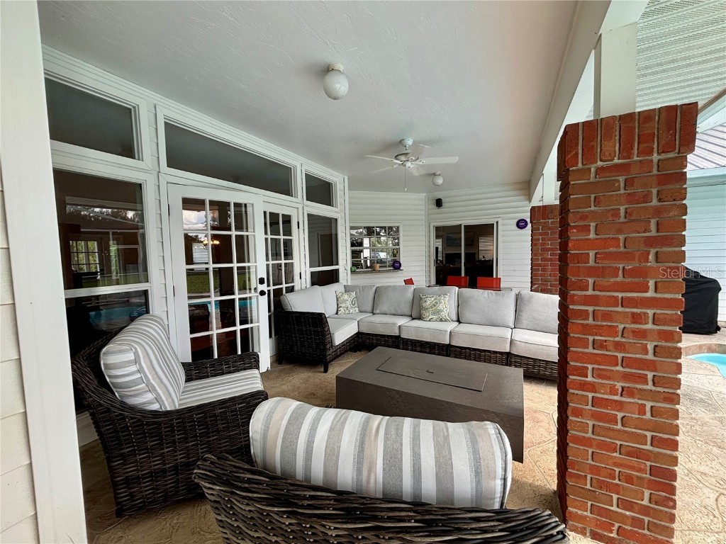 1950 Bern Creek Loop Sarasota FL 34240 A4669098 image51