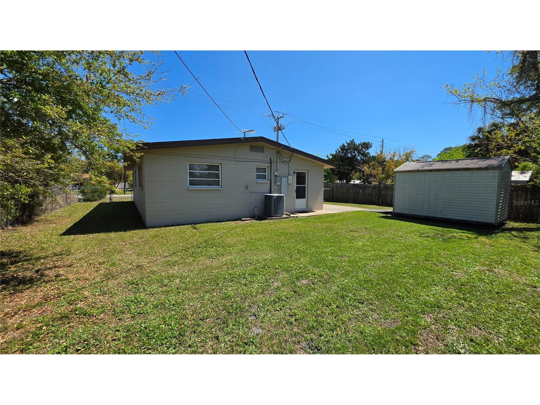 1950 Golfview Boulevard South Daytona FL 32119 TB8487272 image40