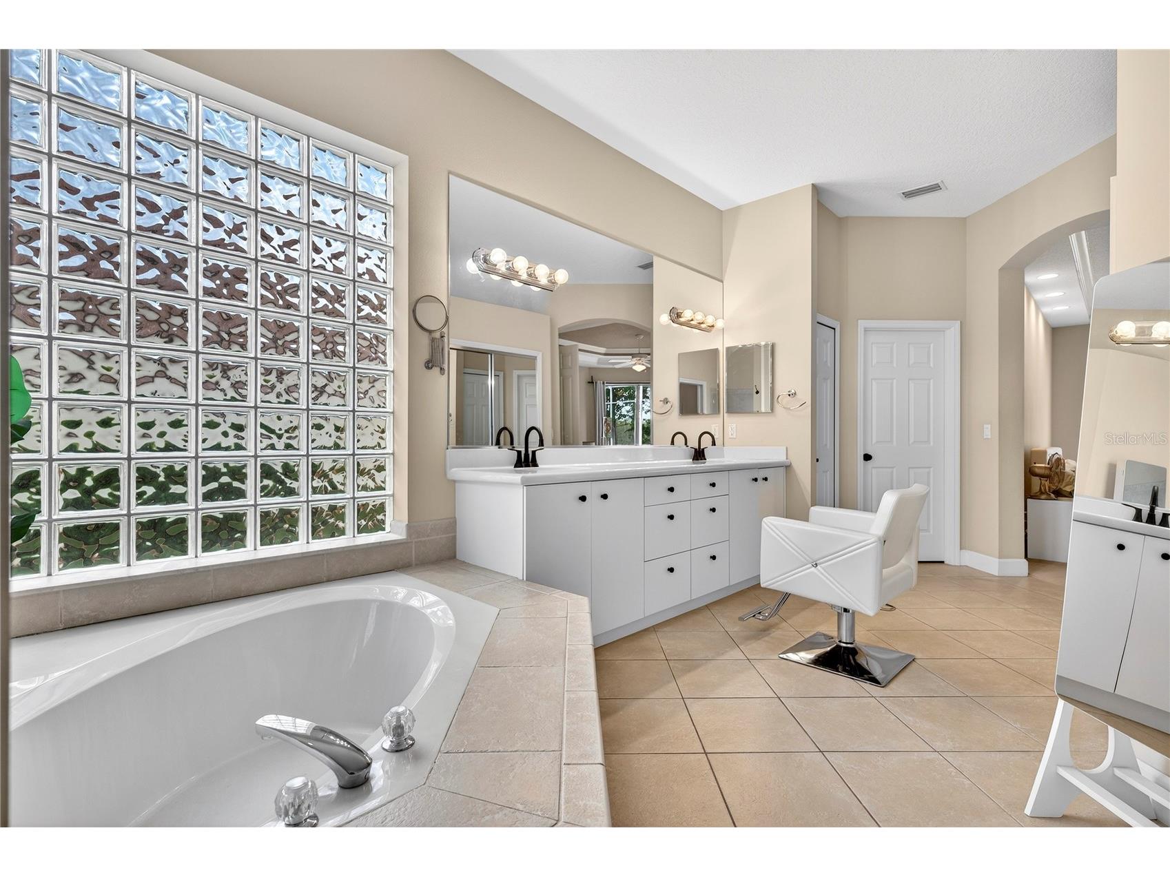 1950 Southcreek Boulevard Port Orange FL 32128 V4948139 image30
