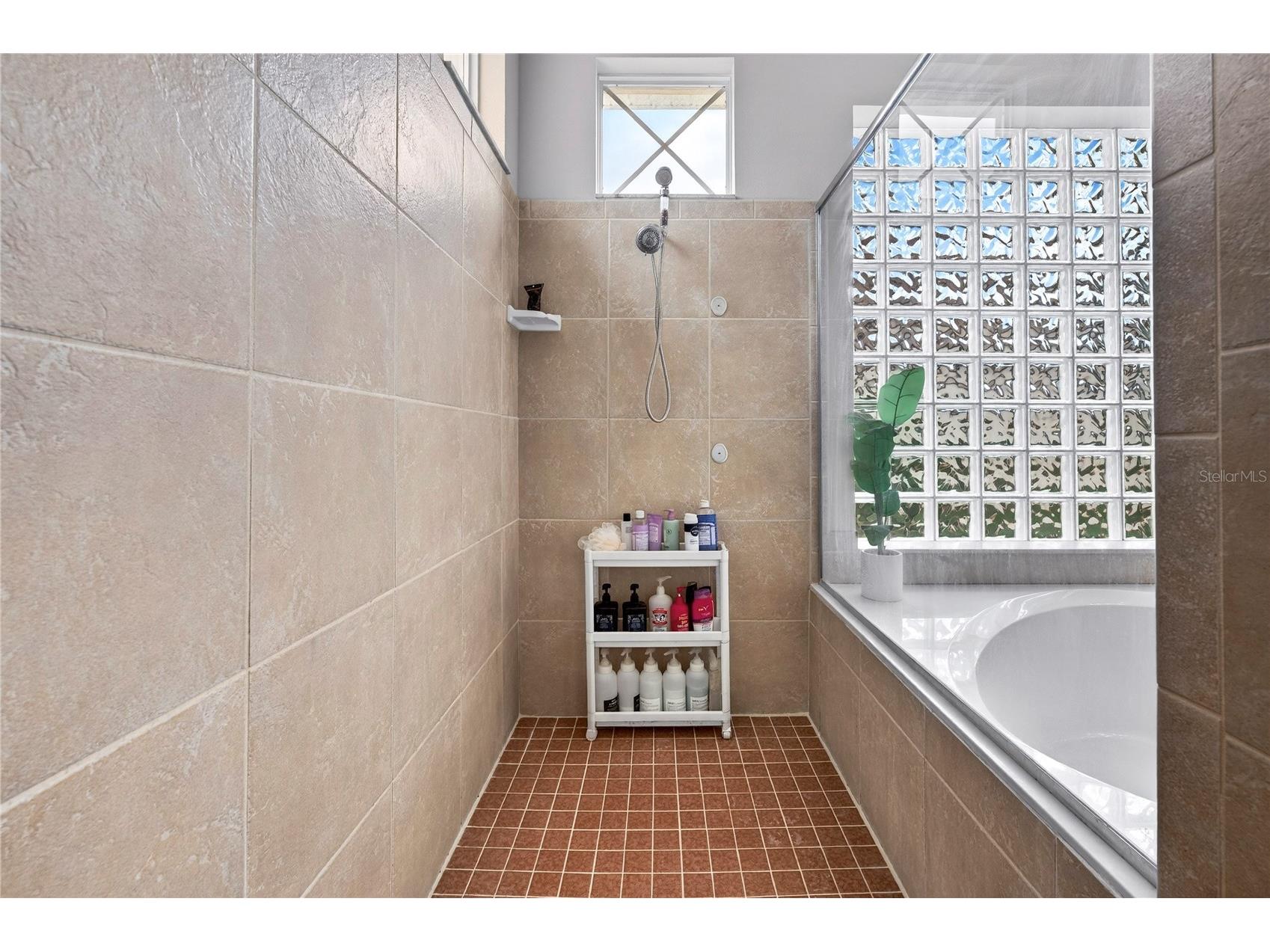 1950 Southcreek Boulevard Port Orange FL 32128 V4948139 image35