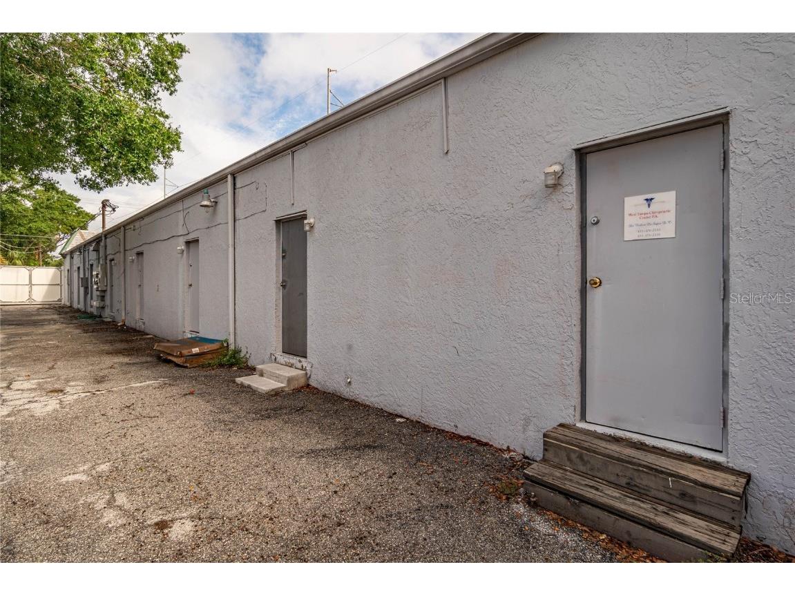 1950 W Dr Martin Luther King Jr Boulevard Tampa FL 33607 TB8300552 image10