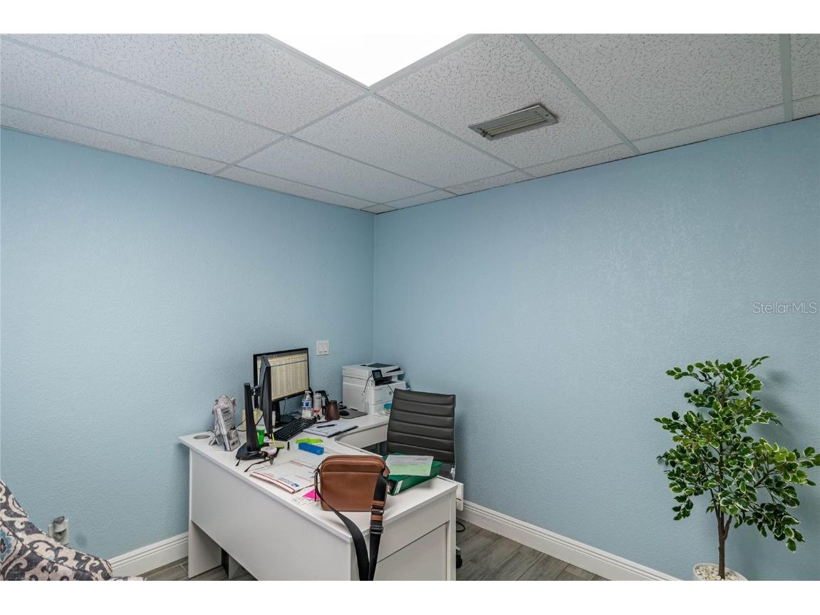 1950 W Dr Martin Luther King Jr Boulevard Tampa FL 33607 TB8300552 image16