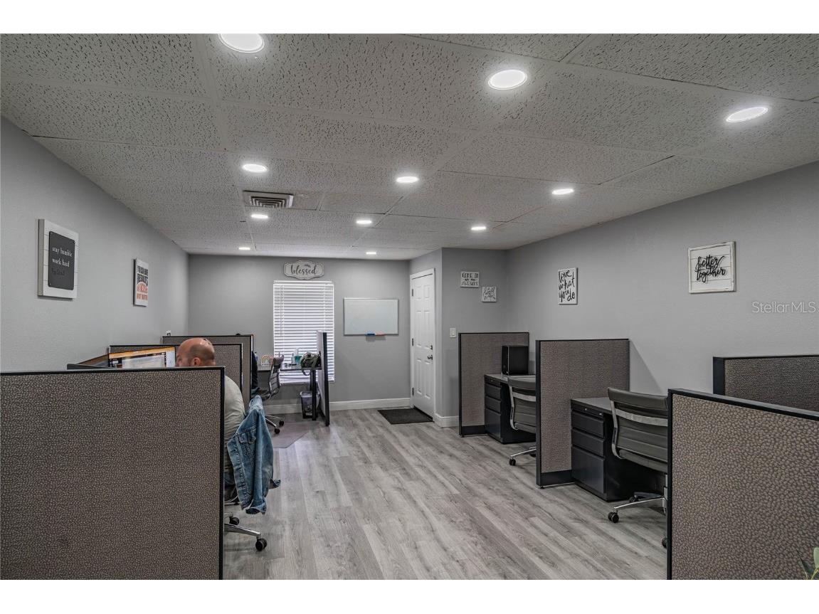 1950 W Dr Martin Luther King Jr Boulevard Tampa FL 33607 TB8300552 image30