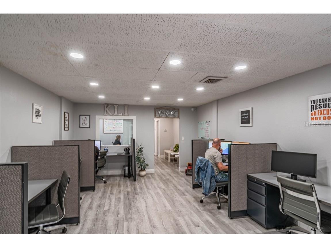 1950 W Dr Martin Luther King Jr Boulevard Tampa FL 33607 TB8300552 image31