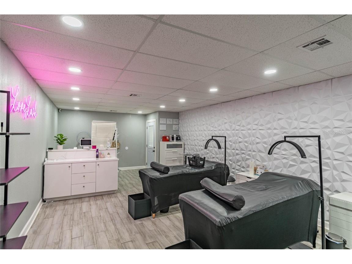 1950 W Dr Martin Luther King Jr Boulevard Tampa FL 33607 TB8300552 image33