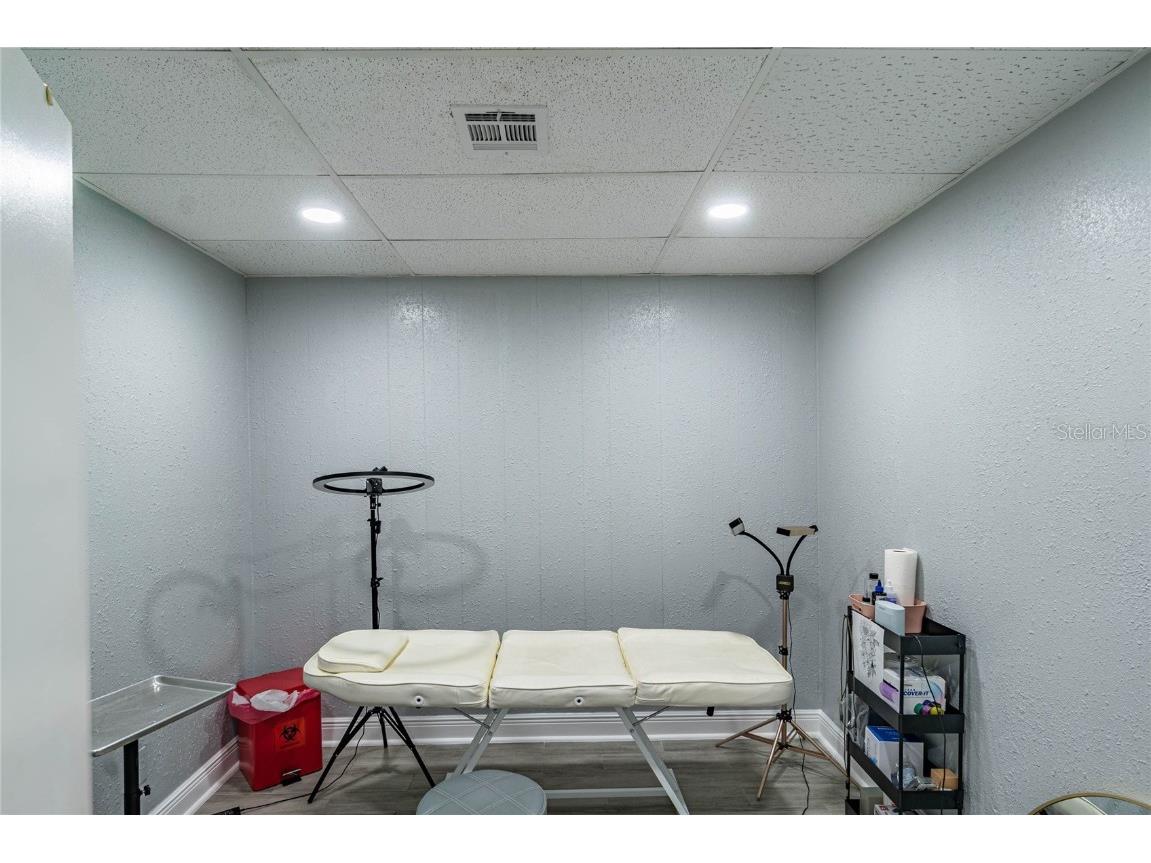 1950 W Dr Martin Luther King Jr Boulevard Tampa FL 33607 TB8300552 image34