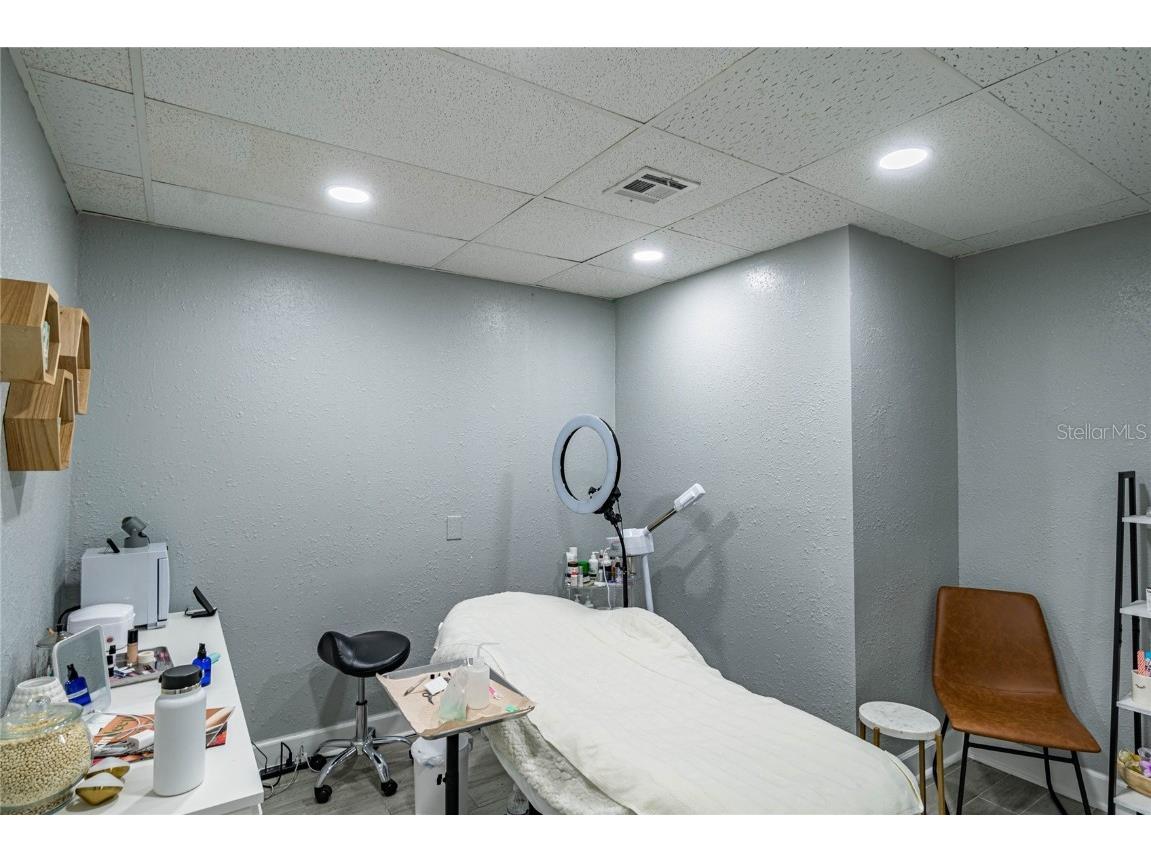 1950 W Dr Martin Luther King Jr Boulevard Tampa FL 33607 TB8300552 image35