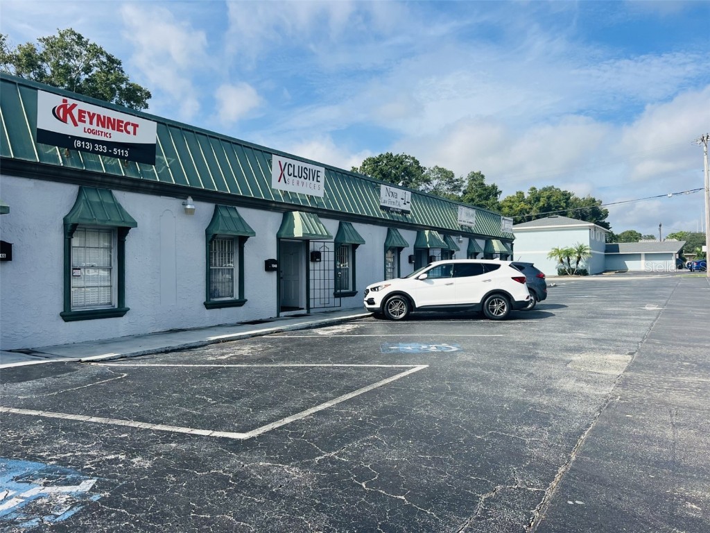 1950 W Dr Martin Luther King Jr Boulevard Tampa FL 33607 TB8303479 image1