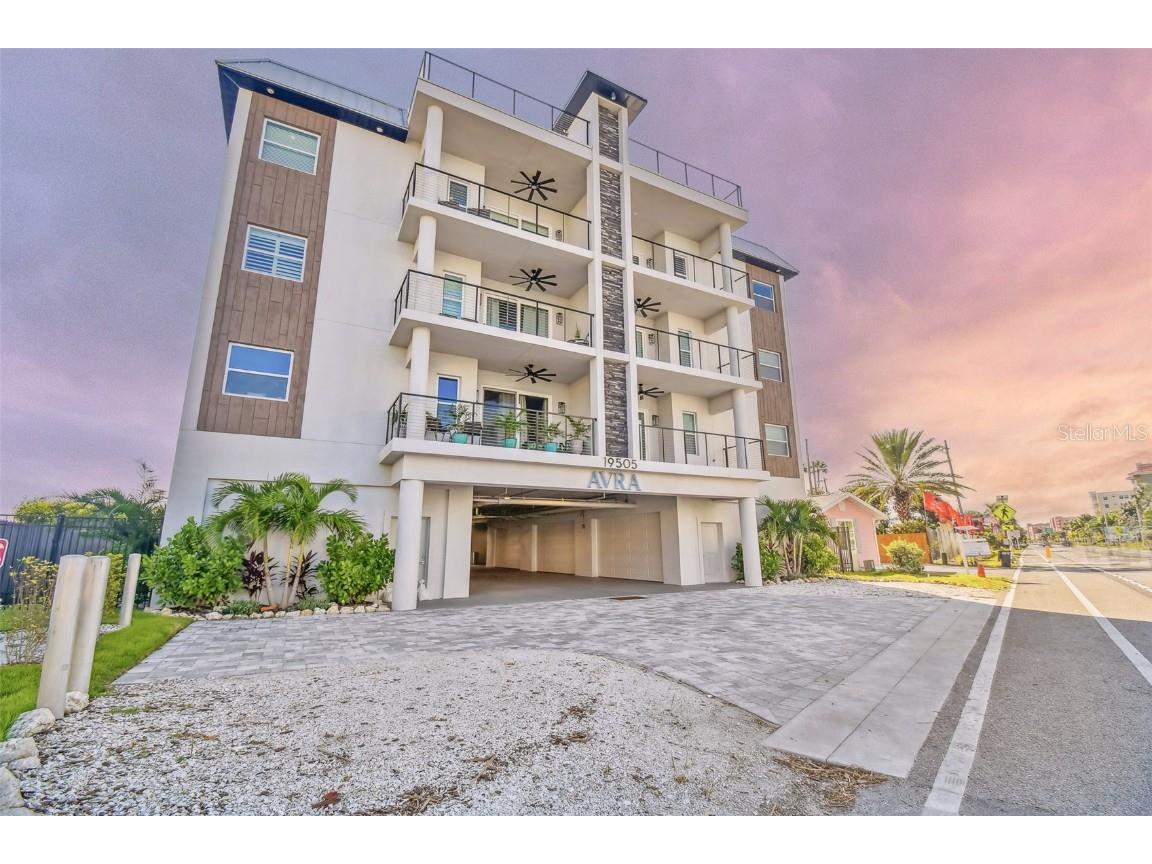 19505 Gulf Boulevard #404 Indian Shores FL 33785 U8179167 image1