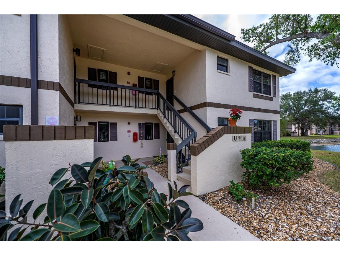 19505 Quesada Avenue #U201 Port Charlotte FL 33948 C7503002 image1