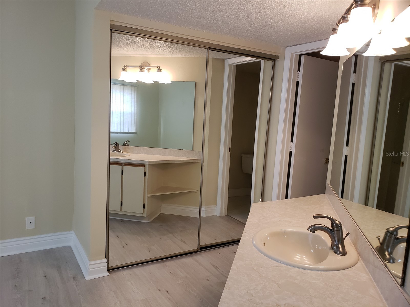 19505 Quesada #OO103 Port Charlotte FL 33948 C7527410 image8