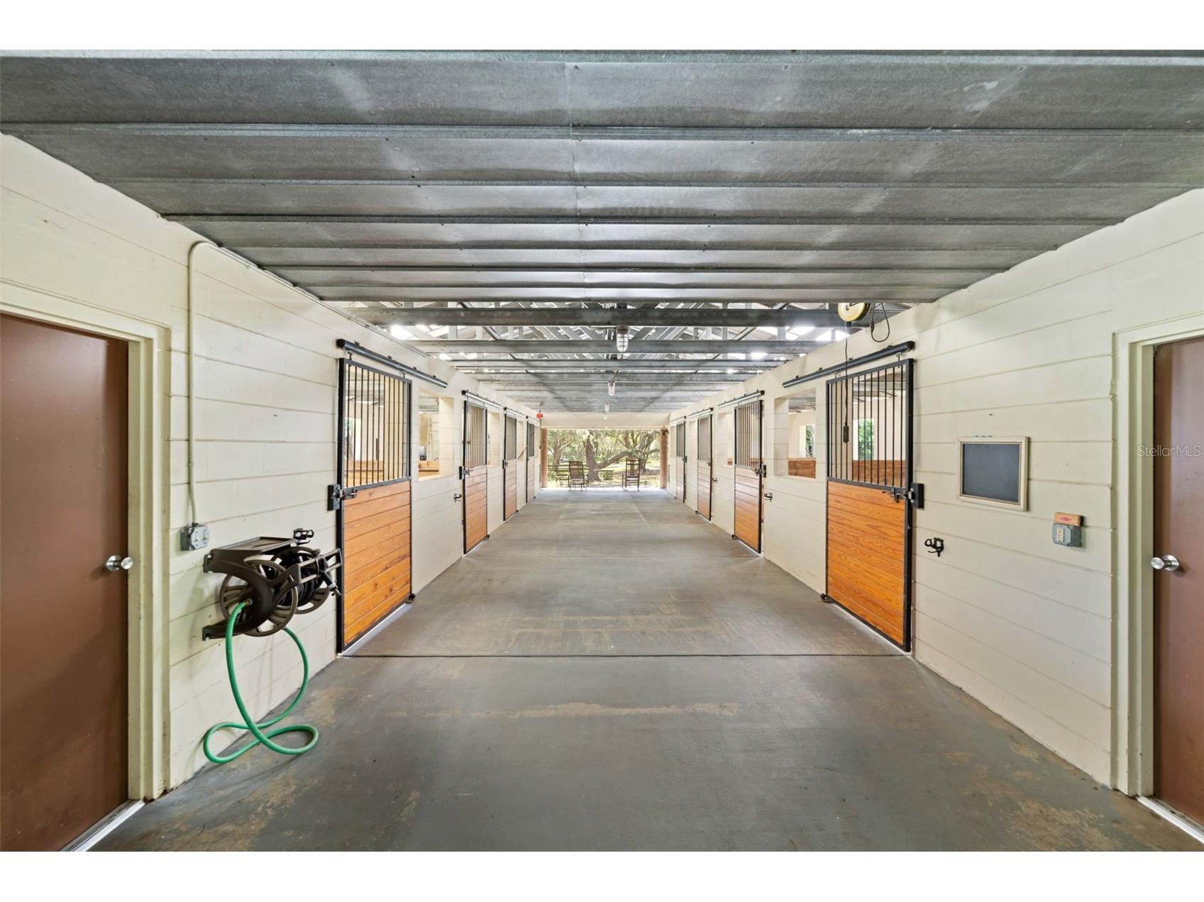 19509 Paso Fino Way Dade City FL 33523 W7886224 image31