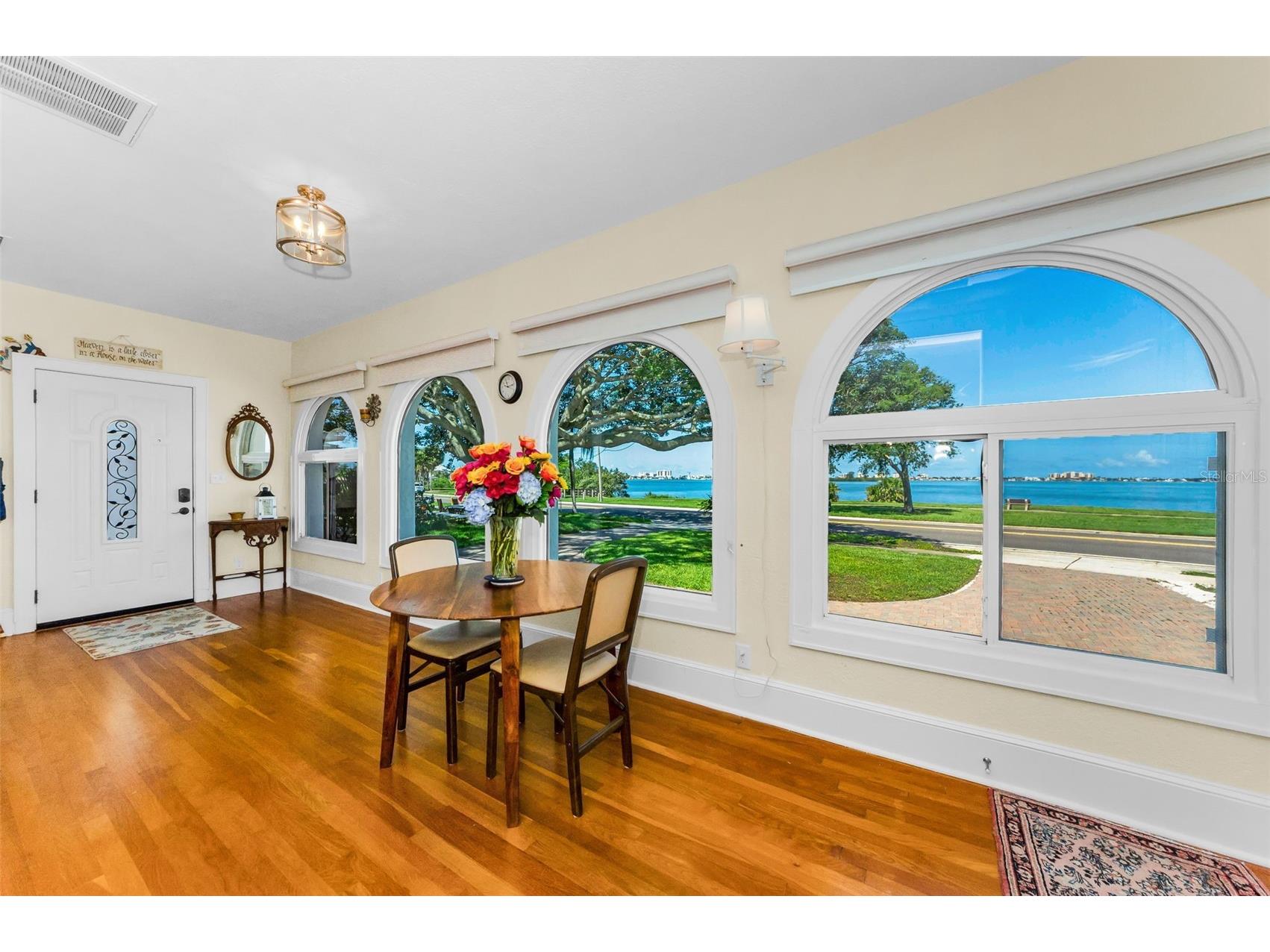 1951 Edgewater Drive Clearwater FL 33755 - ST JOSEPH SOUND TB8399193 image1