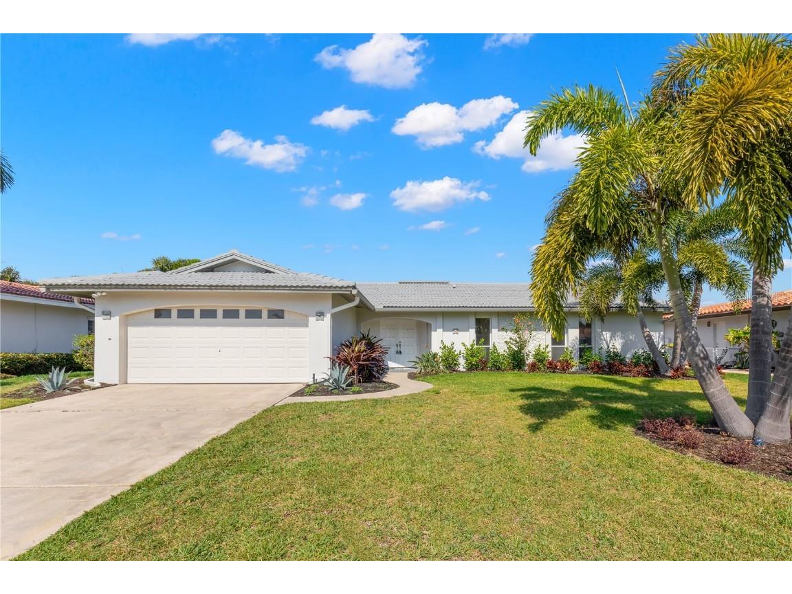 1951 Michigan Avenue NE Saint Petersburg FL 33703 U8191704 image1