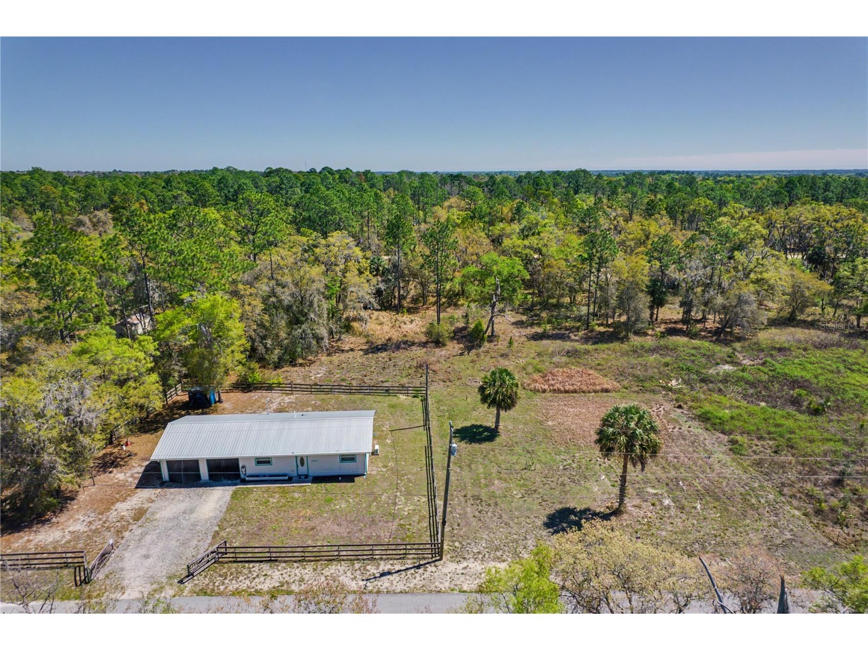 19511 SE 110th Avenue Inglis FL 34449 TB8484444 image1