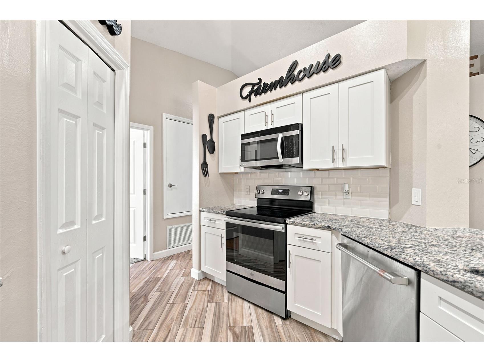 19517 Ardwick Way Land O Lakes FL 34638 TB8526799 image16