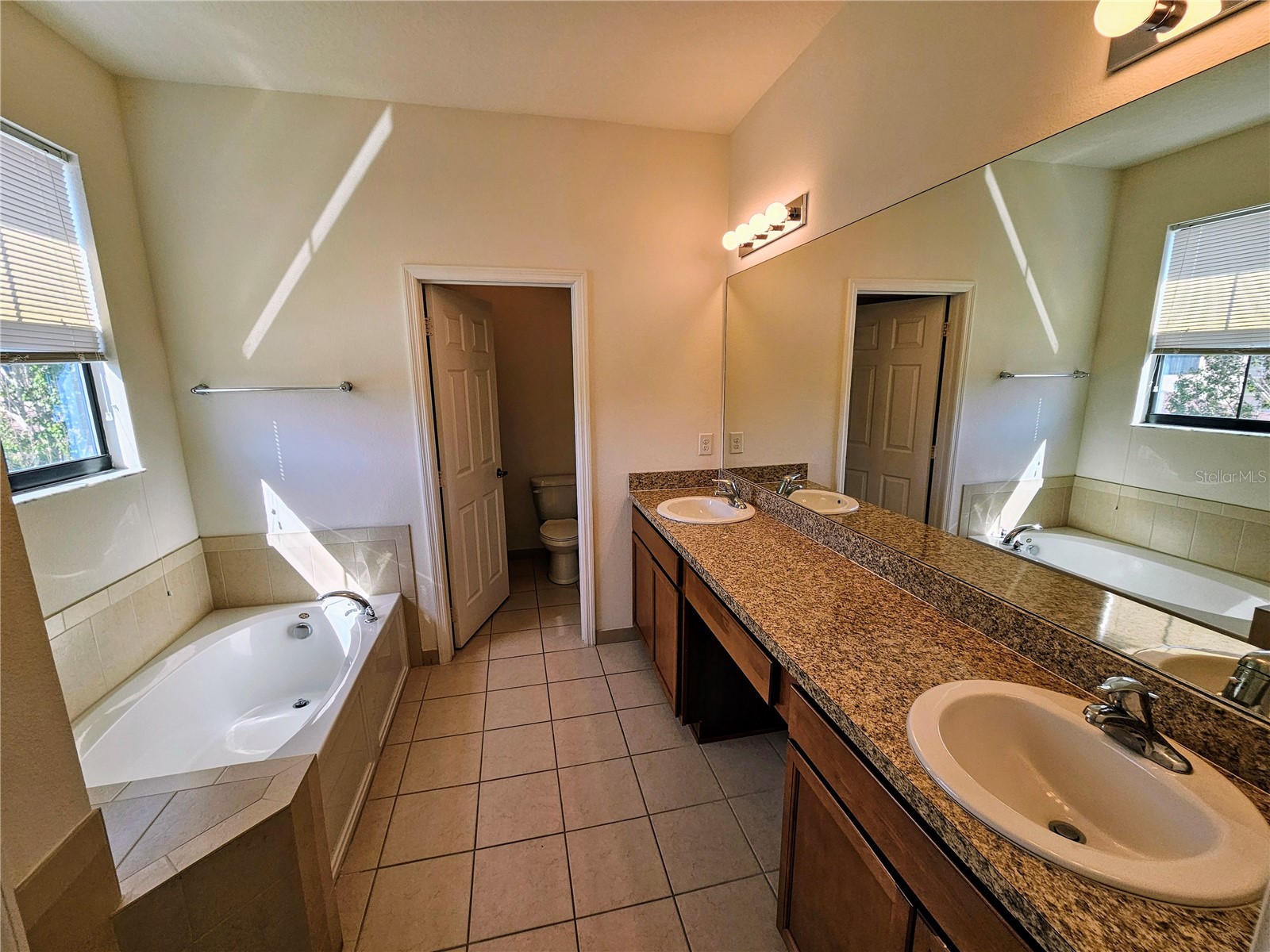 1952 Portofino Meadows Boulevard Orlando FL 32824 O6379711 image31