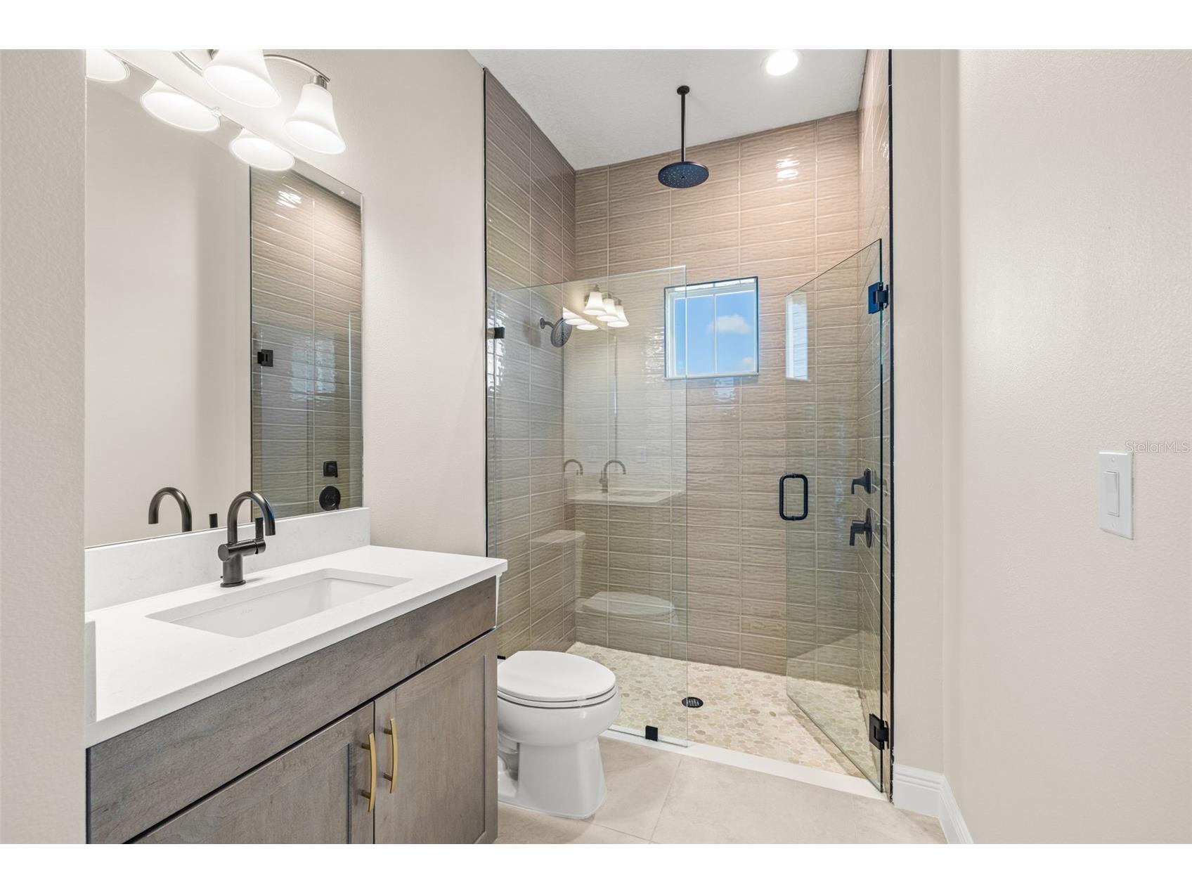 1953 Arching Branch Zephyrhills FL 33541 TB8434061 image13