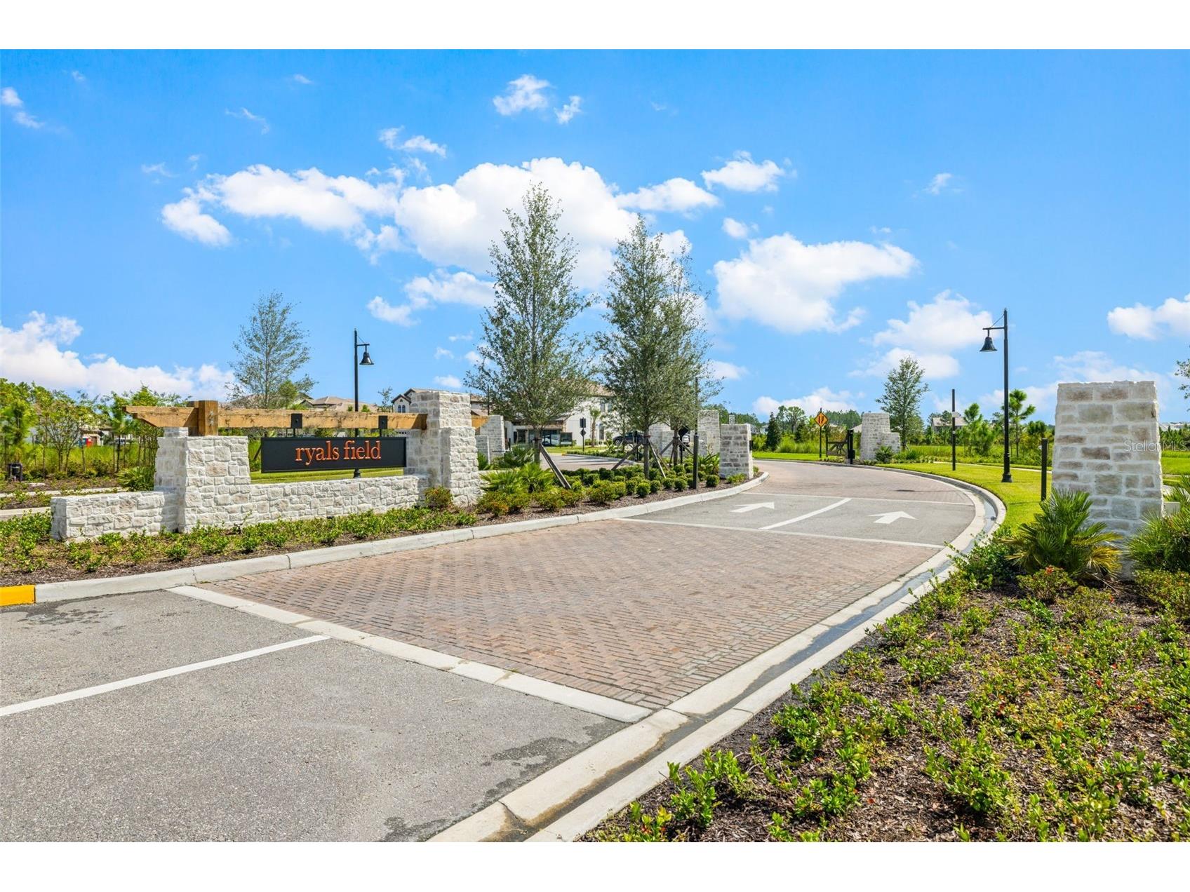 1953 Arching Branch Zephyrhills FL 33541 TB8434061 image33