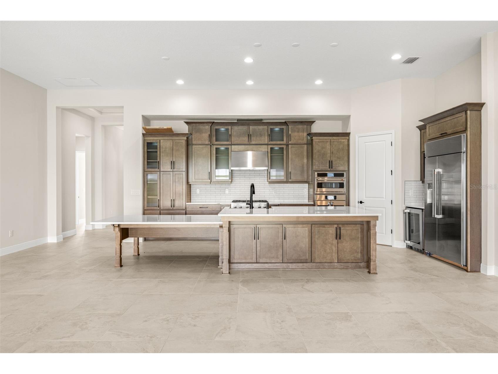 1953 Arching Branch Zephyrhills FL 33541 TB8434061 image4