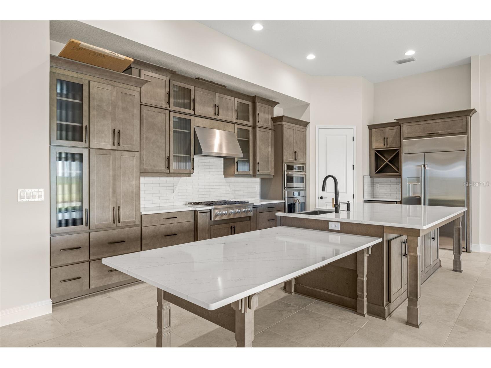 1953 Arching Branch Zephyrhills FL 33541 TB8434061 image5