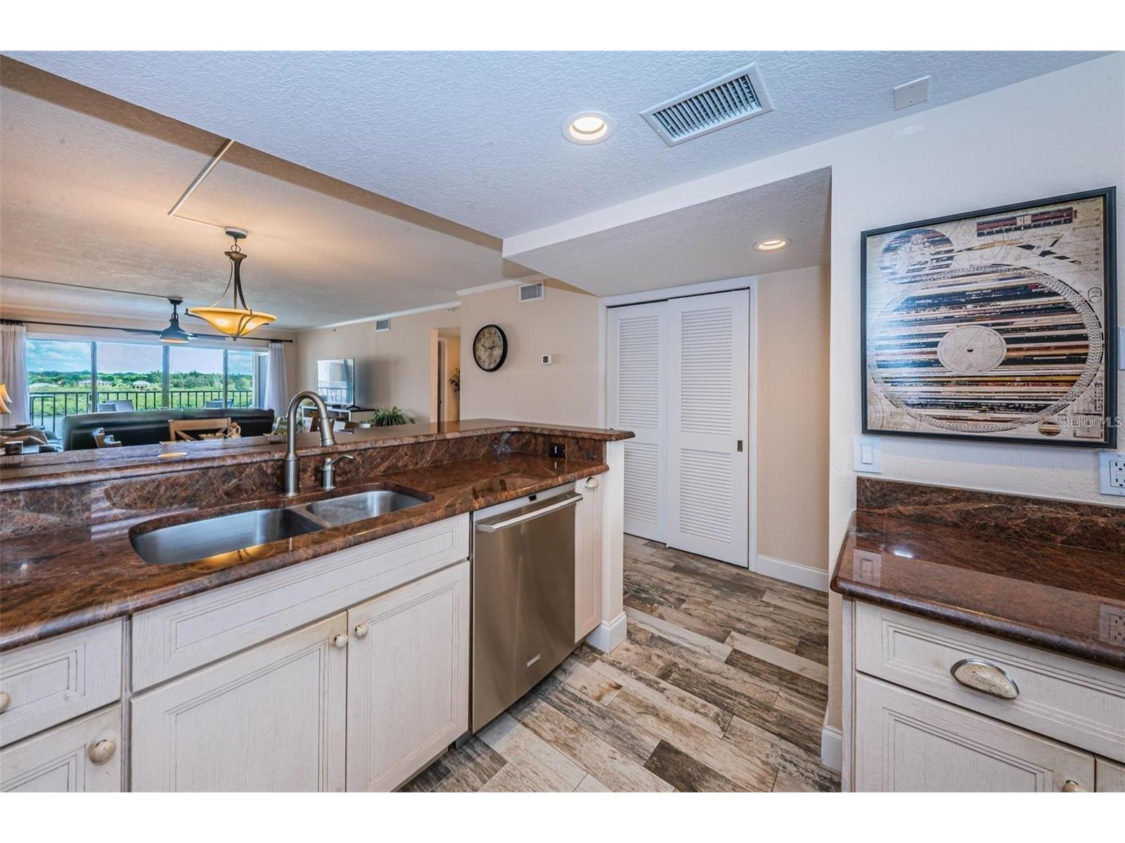 19531 Gulf Boulevard #609 Indian Shores FL 33785 TB8488962 image25