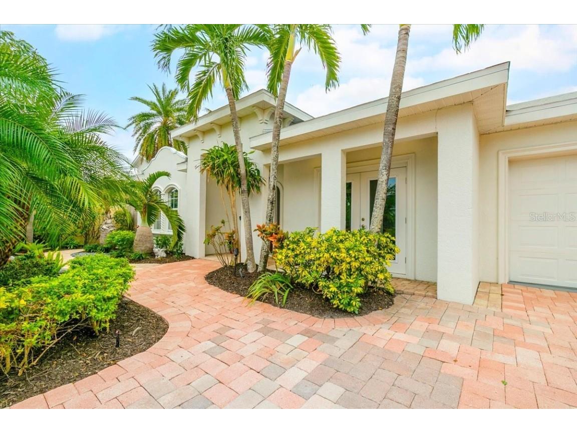 1954 Datura Street Sarasota FL 34239 A4630371 image1