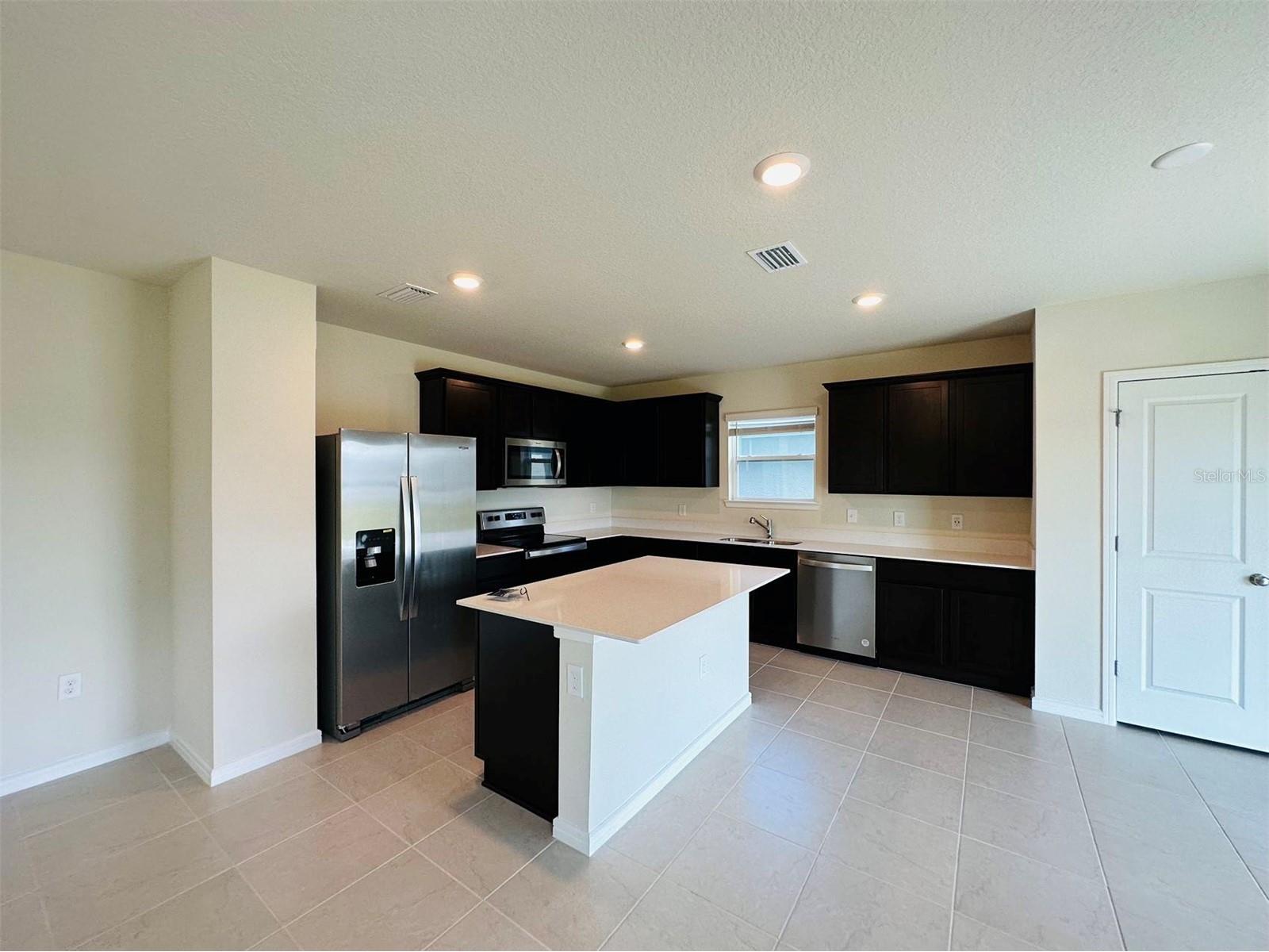 1954 Enchanting Ct Davenport FL 33897 O6401862 image7
