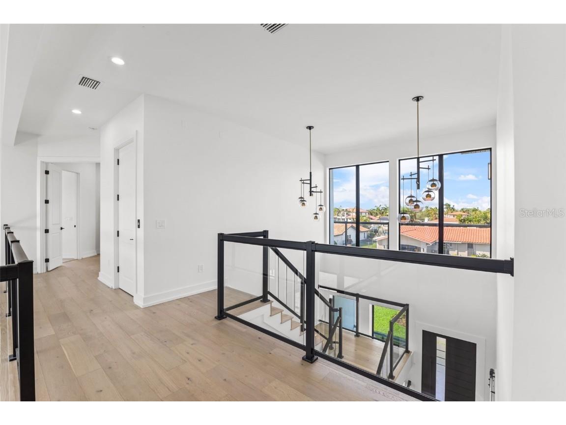 1954 Iowa Avenue NE Saint Petersburg FL 33703 TB8319730 image34