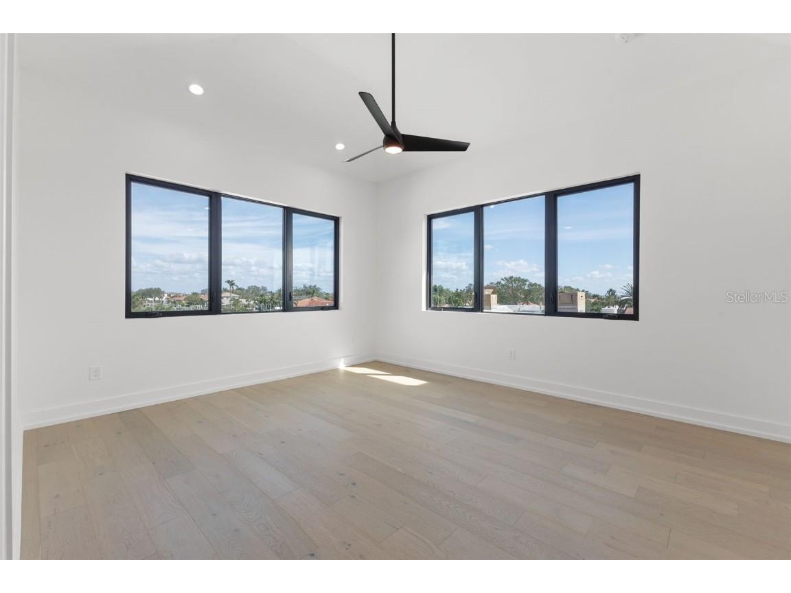 1954 Iowa Avenue NE Saint Petersburg FL 33703 TB8319730 image65