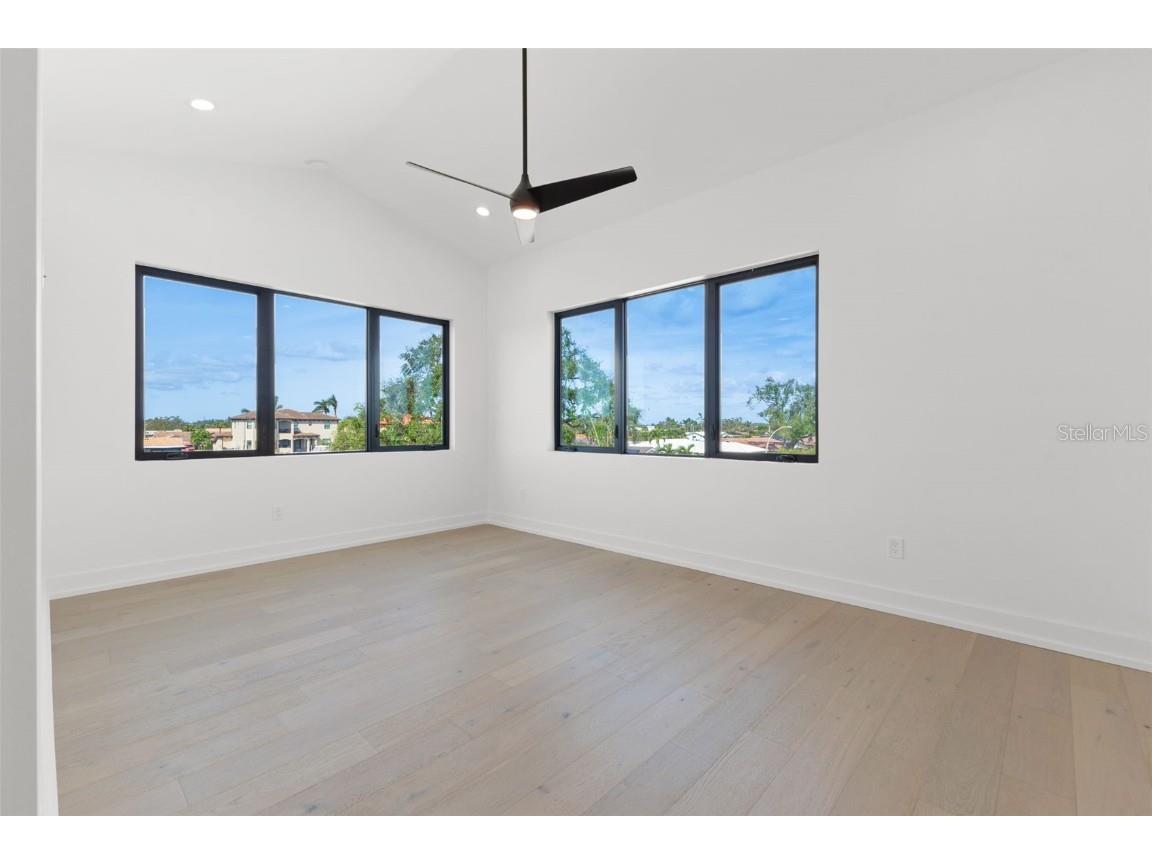 1954 Iowa Avenue NE Saint Petersburg FL 33703 TB8319730 image67